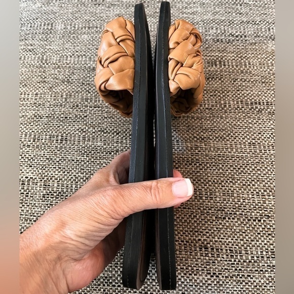 ROUGE PUFFY BRAIDED SLIDES - Picture 3 of 7